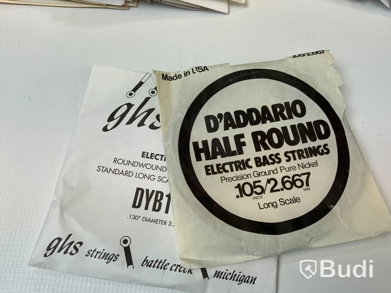 Ca 30st Bassträngar olika storlek D’addario och ghs